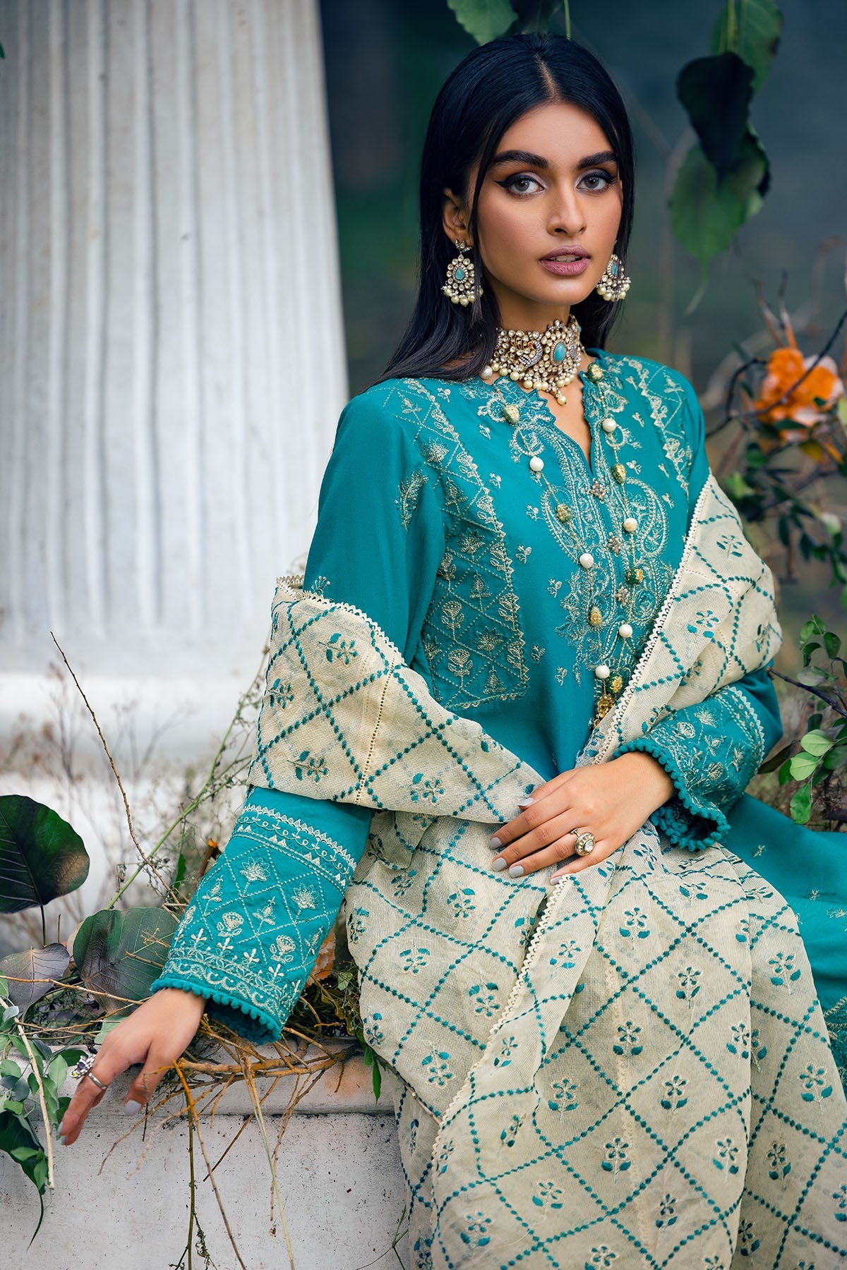 3787-CHARENTAIS EMBROIDERED LINEN STITCHED