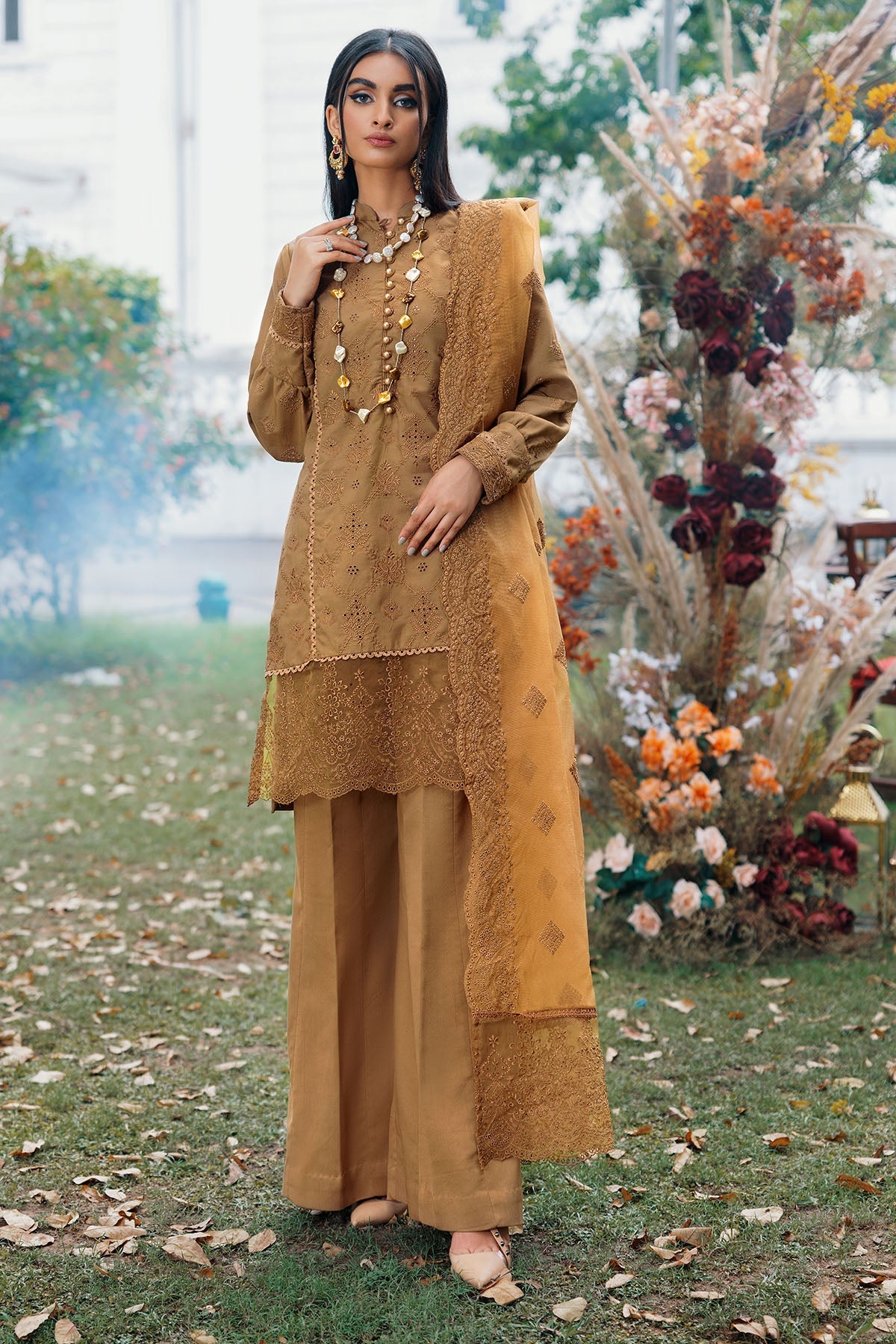 3791-CHELAN EMBROIDERED LINEN UNSTITCHED