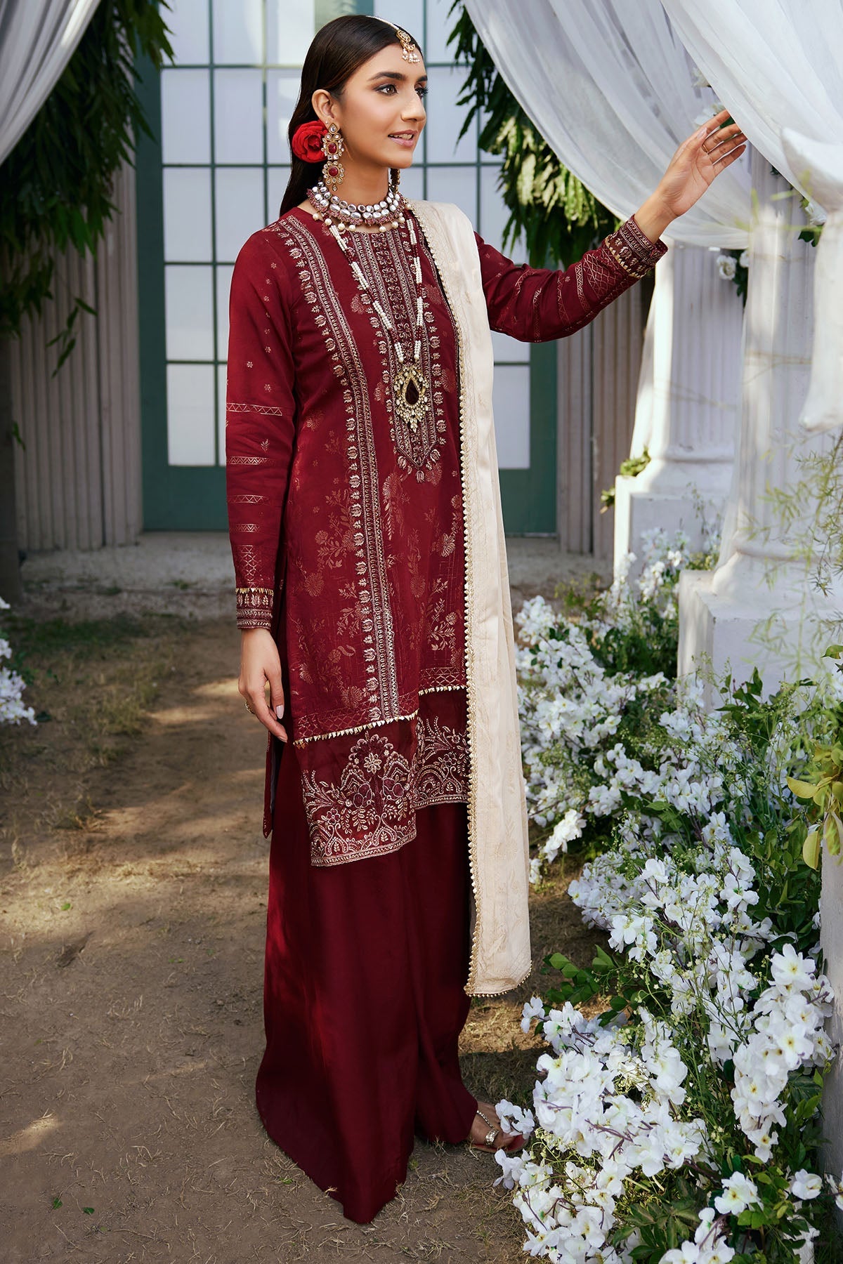 3852-GULNAR EMBROIDERED JACQUARD STITCHED