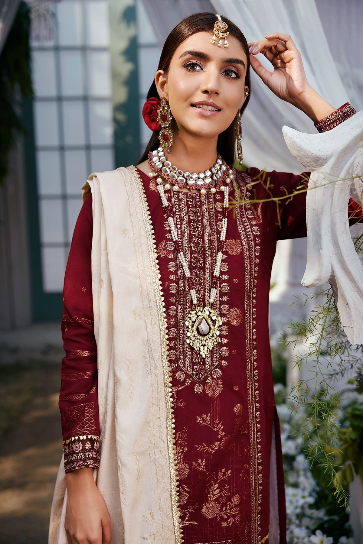 3852-GULNAR EMBROIDERED JACQUARD STITCHED