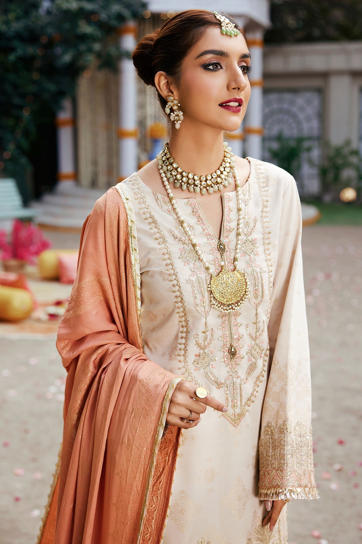3860-NAZM EMBROIDERED JACQUARD STITCHED