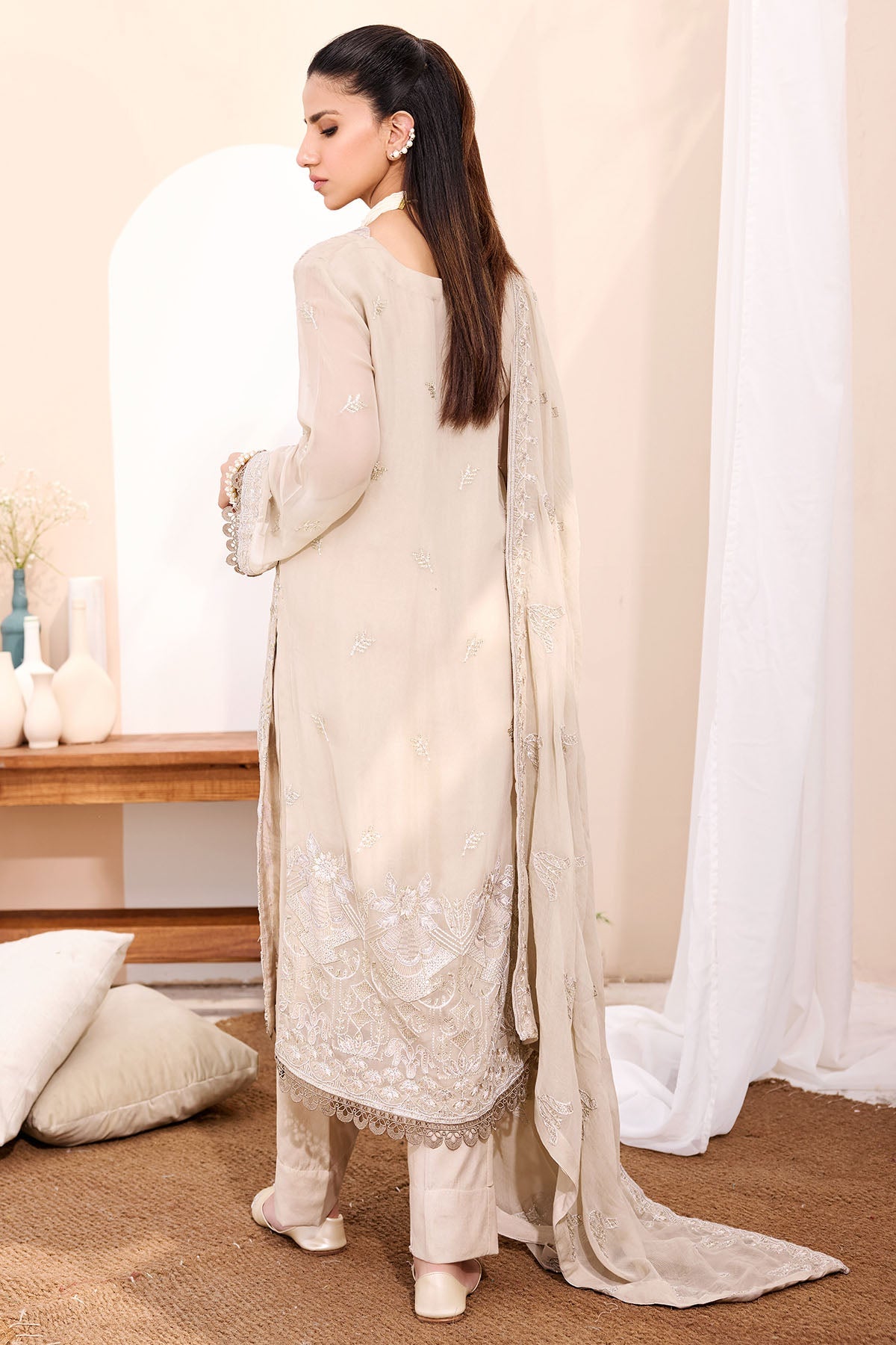 3902-VEERA EMBROIDERED BEMBERG CHIFFON UNSTITCHED