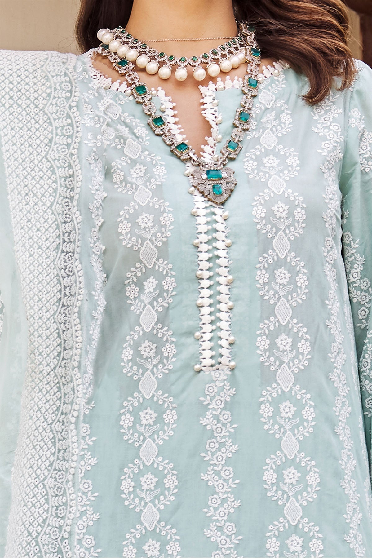 3976-MAHROSH EMBROIDERED LAWN STITCHED