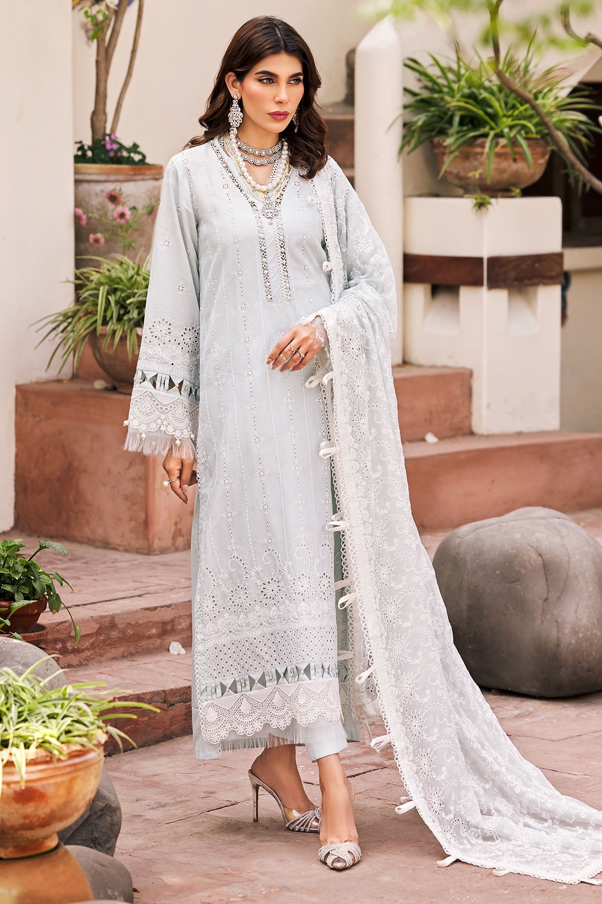 3981-NAZ EMBROIDERED LAWN UNSTITCHED