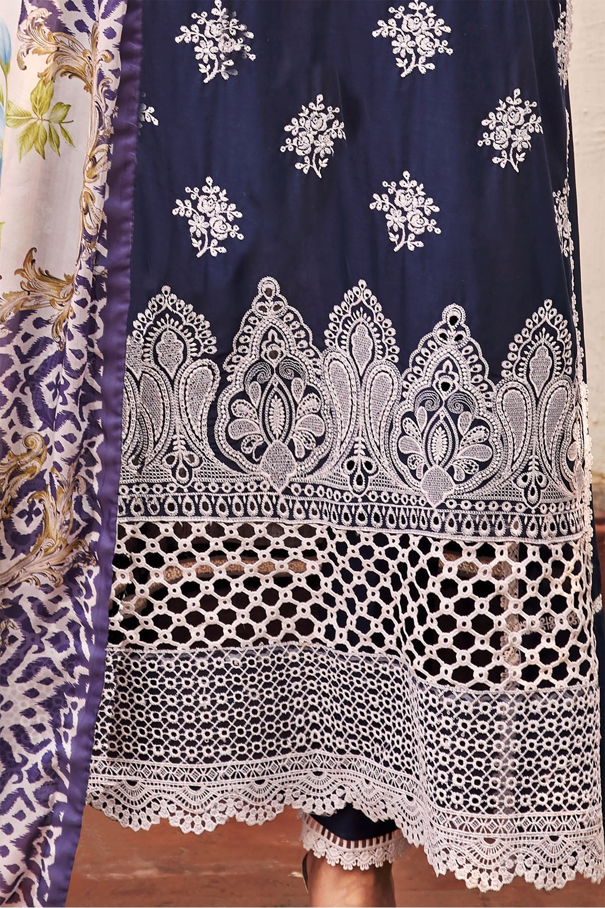 3983-SIBEL EMBROIDERED LAWN STITCHED