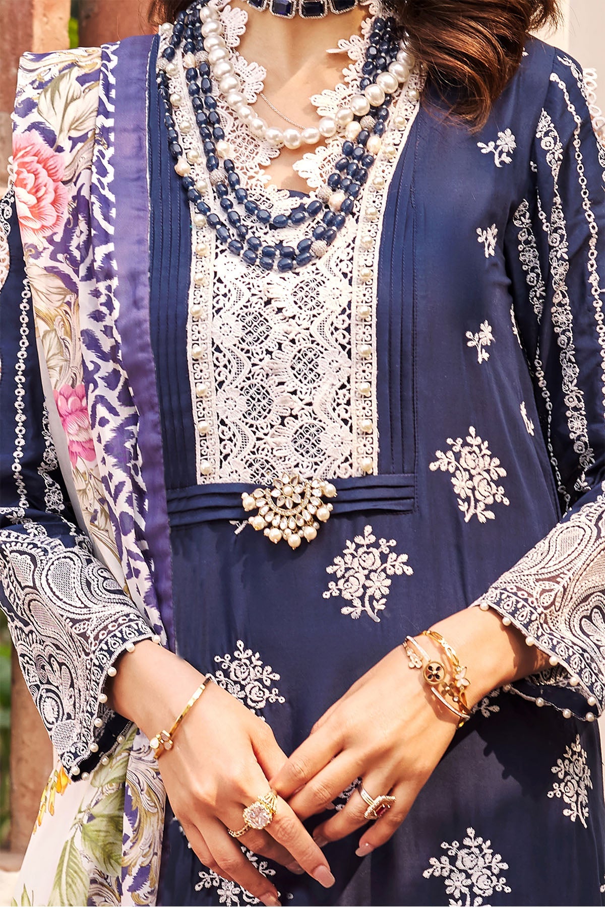 3983-SIBEL EMBROIDERED LAWN STITCHED