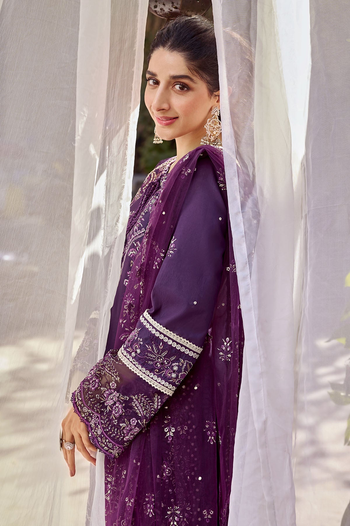 4044-ZOHREH EMBROIDERED LAWN UNSTITCHED