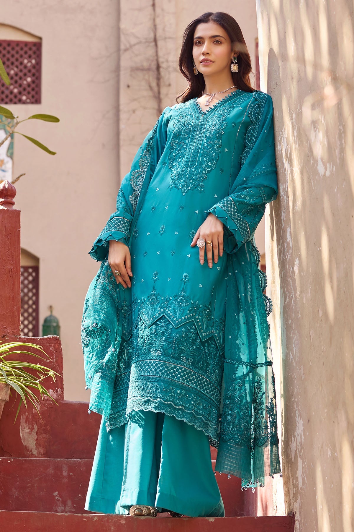 4049-AVERY EMBROIDERED LAWN UNSTITCHED