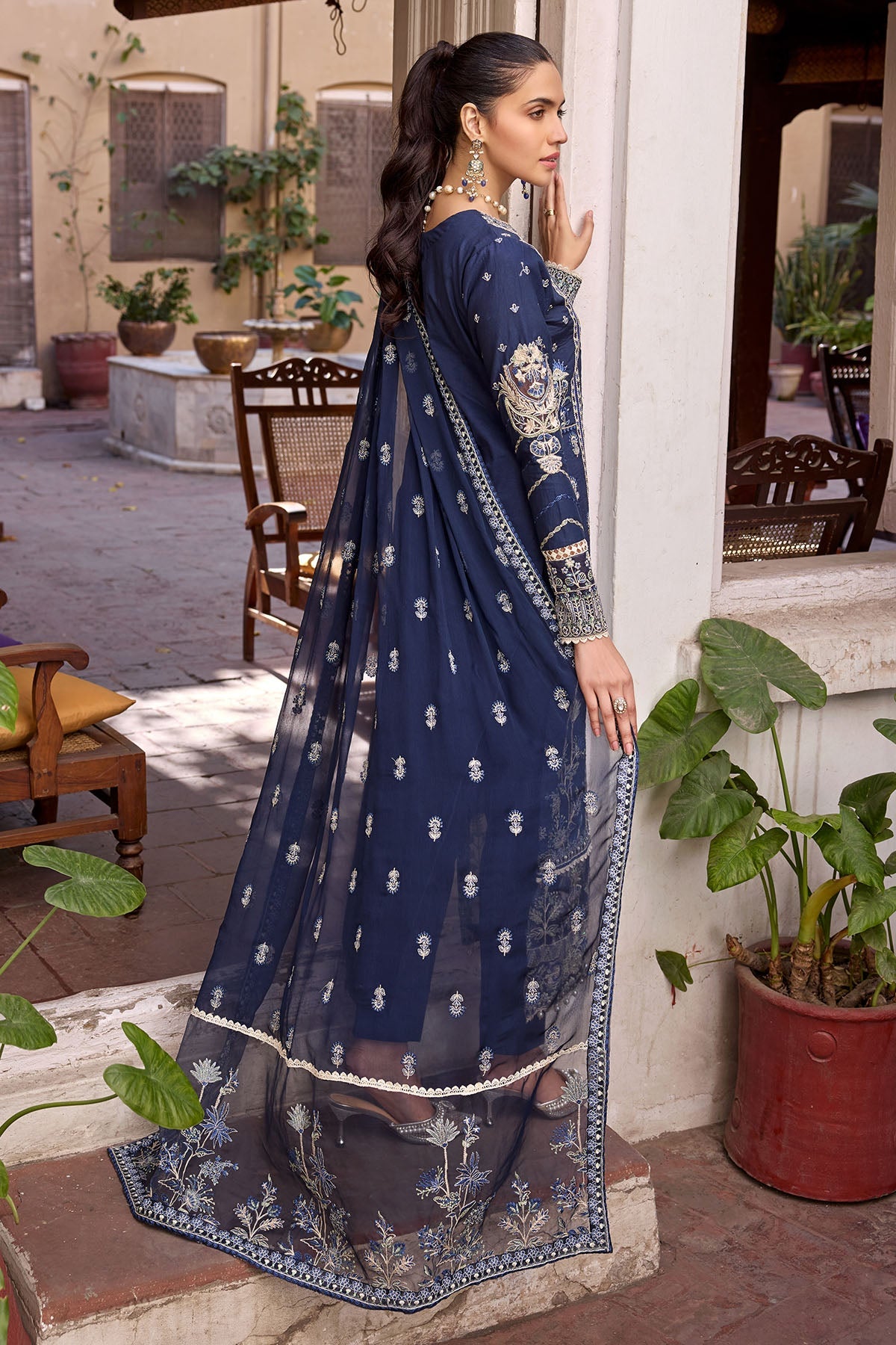 4054-LIVIA EMBROIDERED LAWN UNSTITCHED