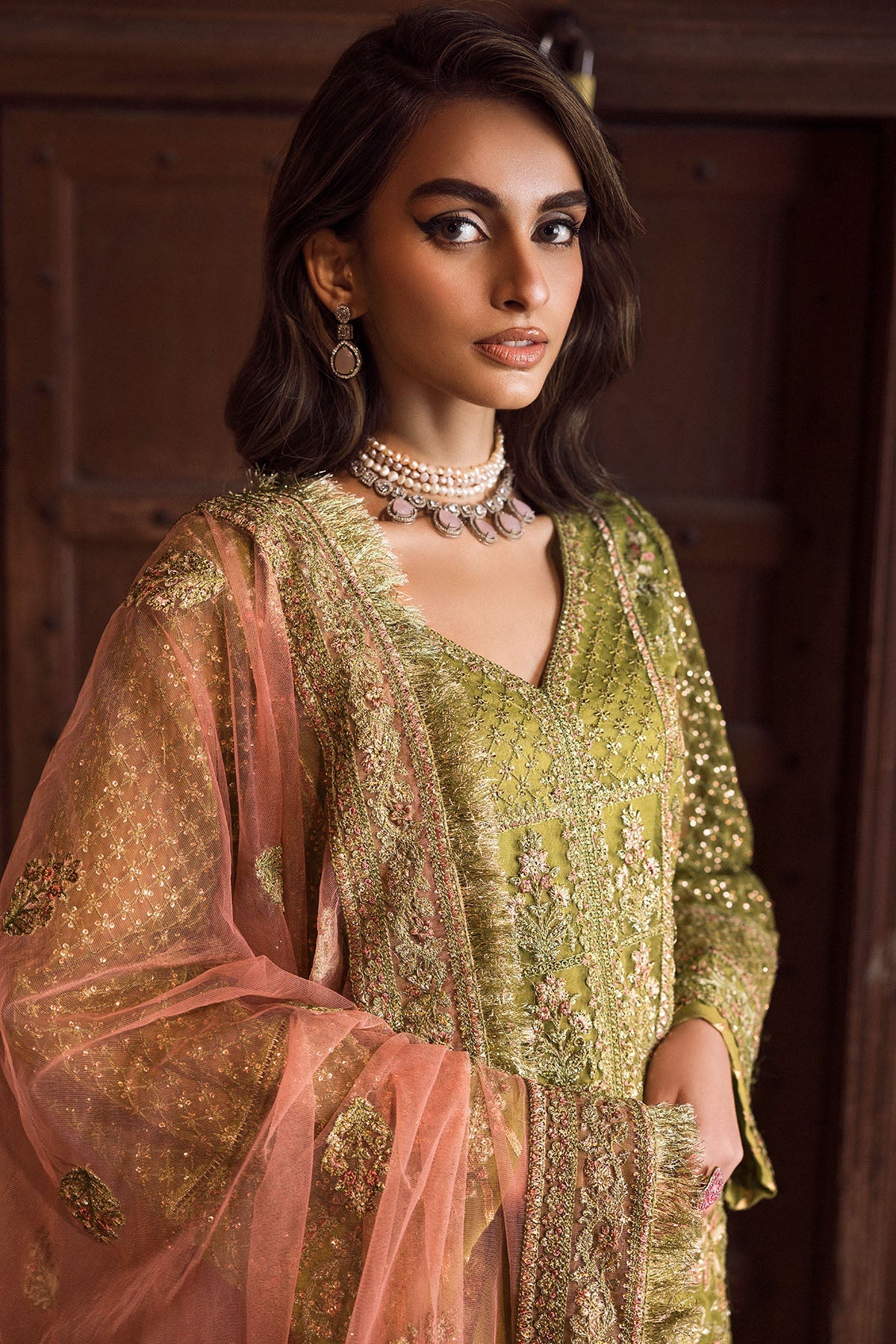 4125-BANO EMBROIDERED ORGANZA STITCHED