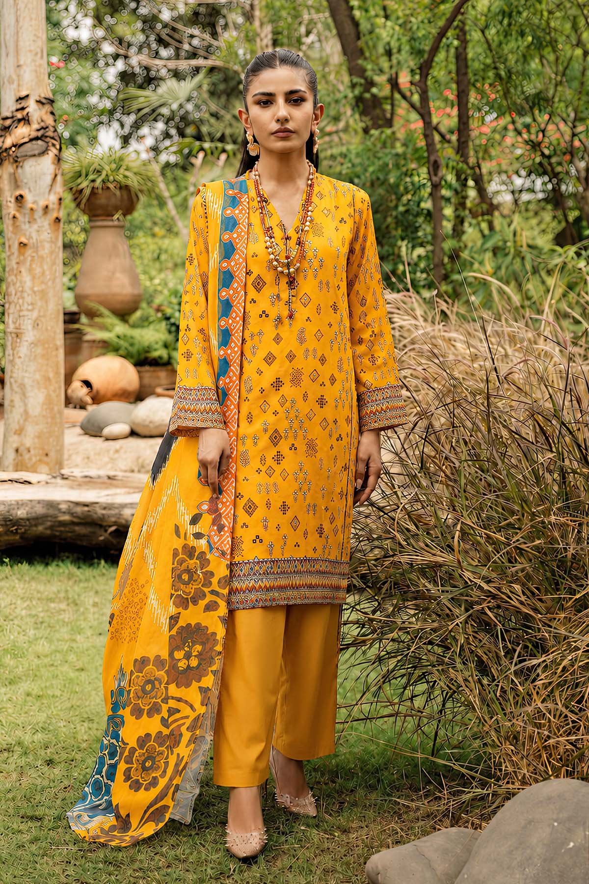 4146-PRINT-A DIGITAL PRINTED LAWN UNSTITCHED