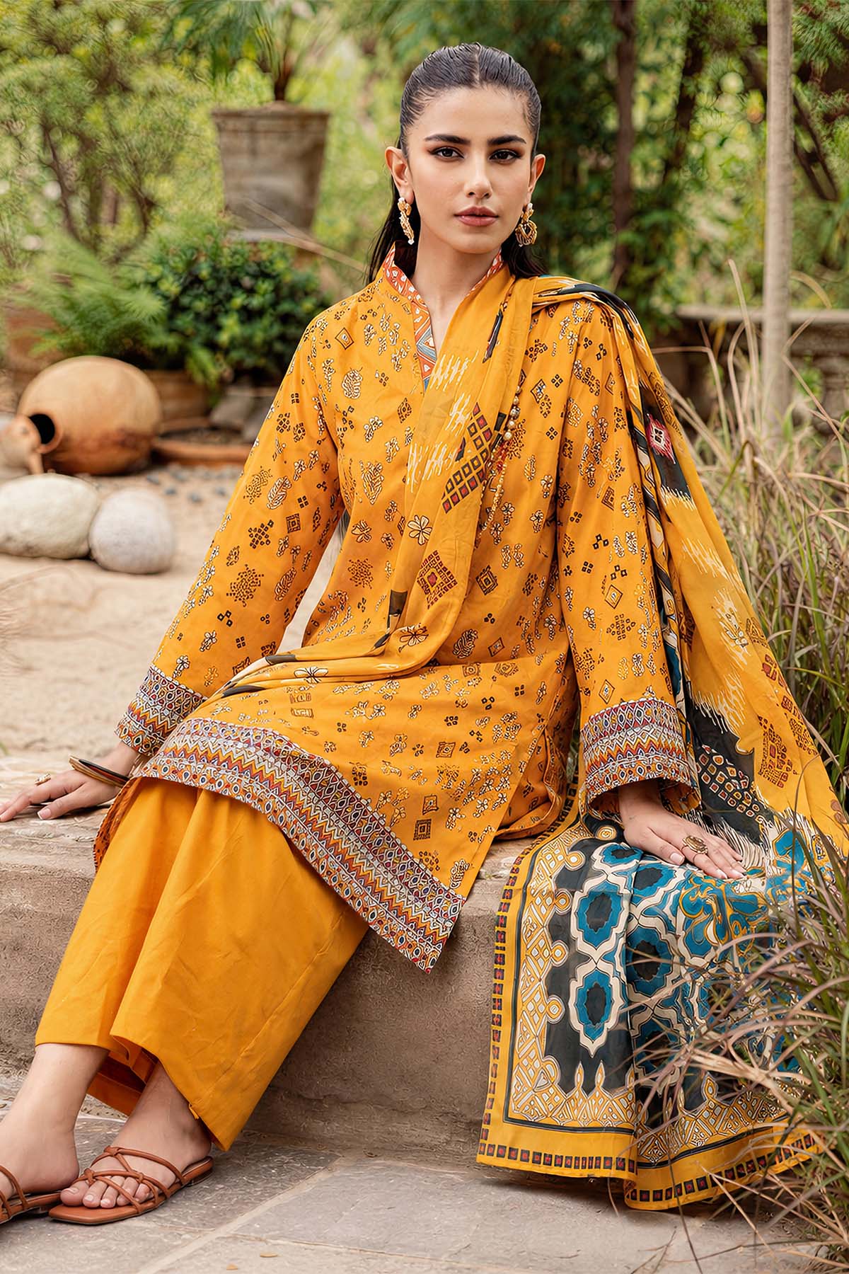 4146-PRINT-A DIGITAL PRINTED LAWN UNSTITCHED