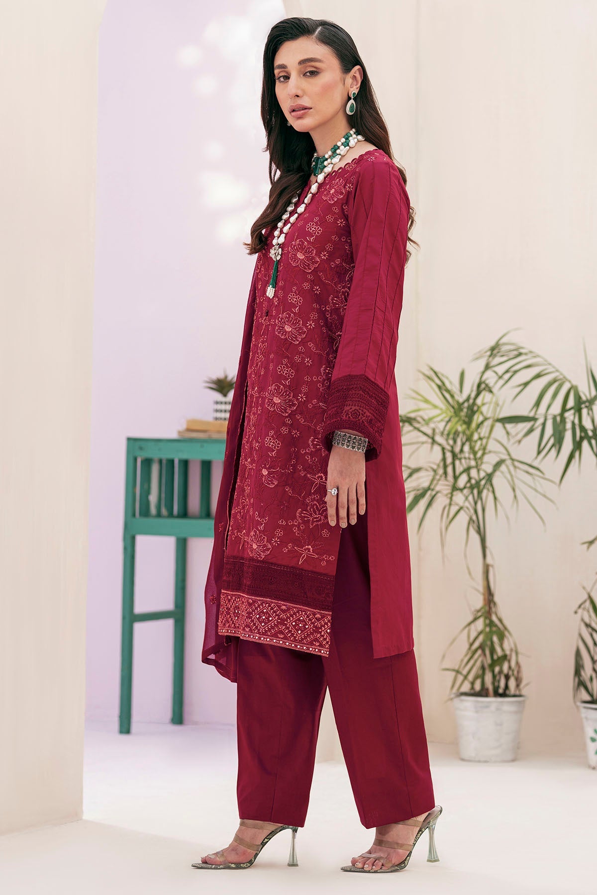 4156-DAISY EMBROIDERED LAWN UNSTITCHED
