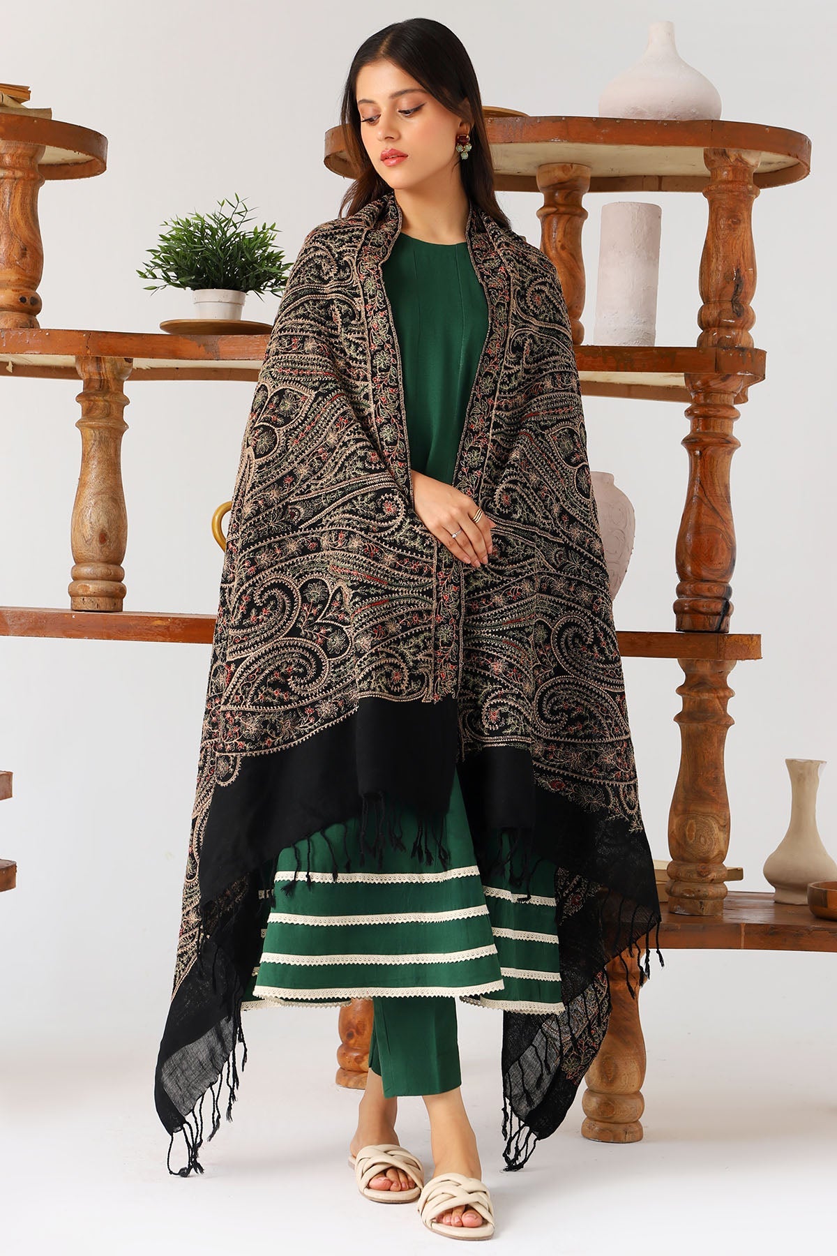 4218-KARI EMBROIDERED WOOL SHAWL