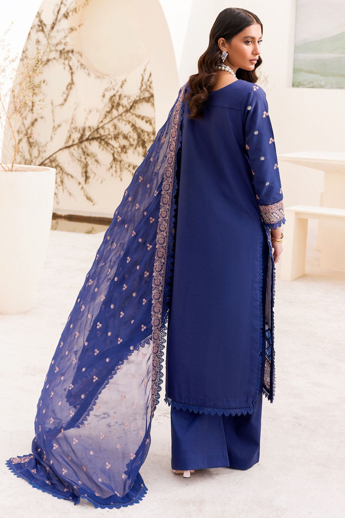 4232-AIMAL EMBROIDERED CAMBRIC STITCHED