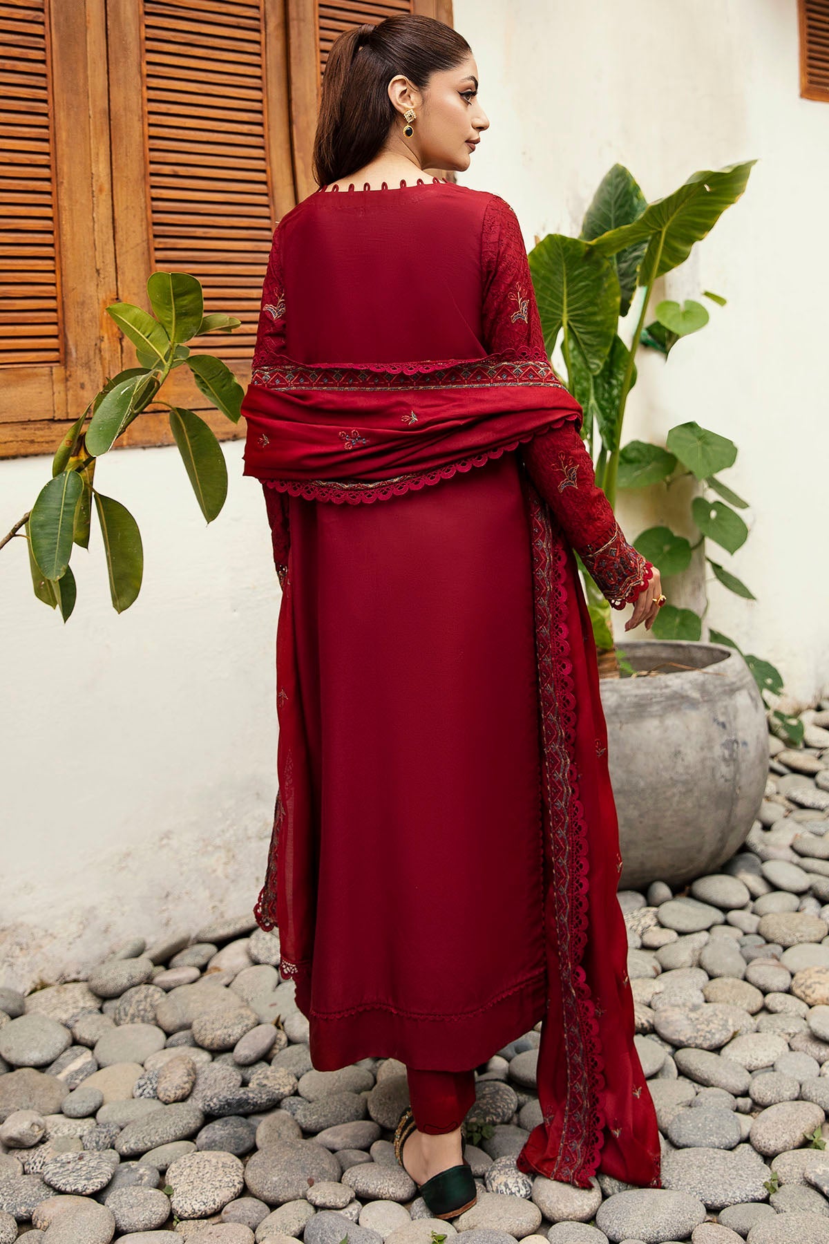 4272-MAPLE EMBROIDERED LINEN UNSTITCHED