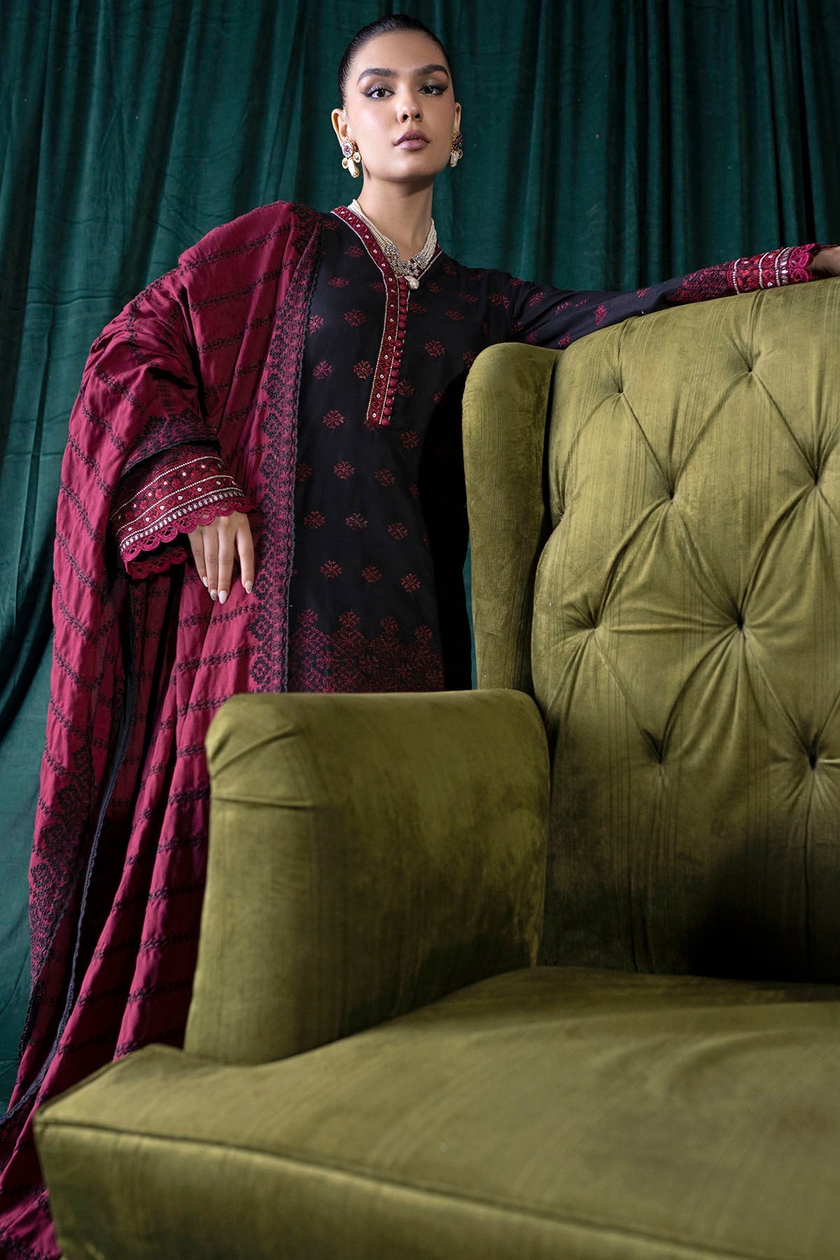 4353-PETRA EMBROIDERED KHADDAR UNSTITCHED