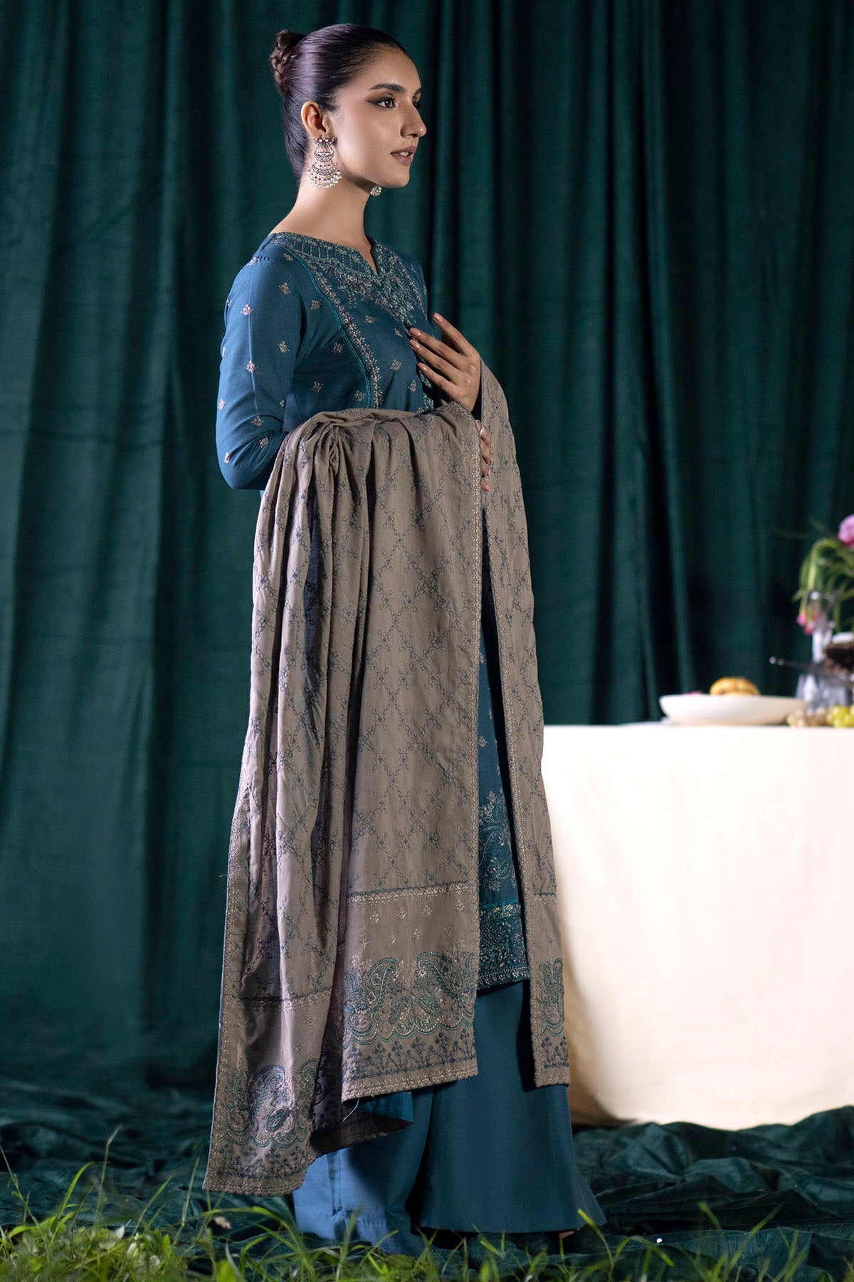 4355-DAMA EMBROIDERED KHADDAR UNSTITCHED