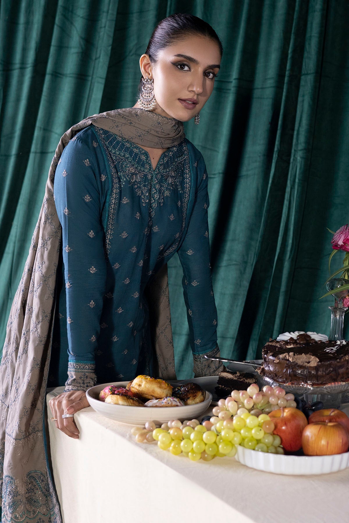 4355-DAMA EMBROIDERED KHADDAR UNSTITCHED