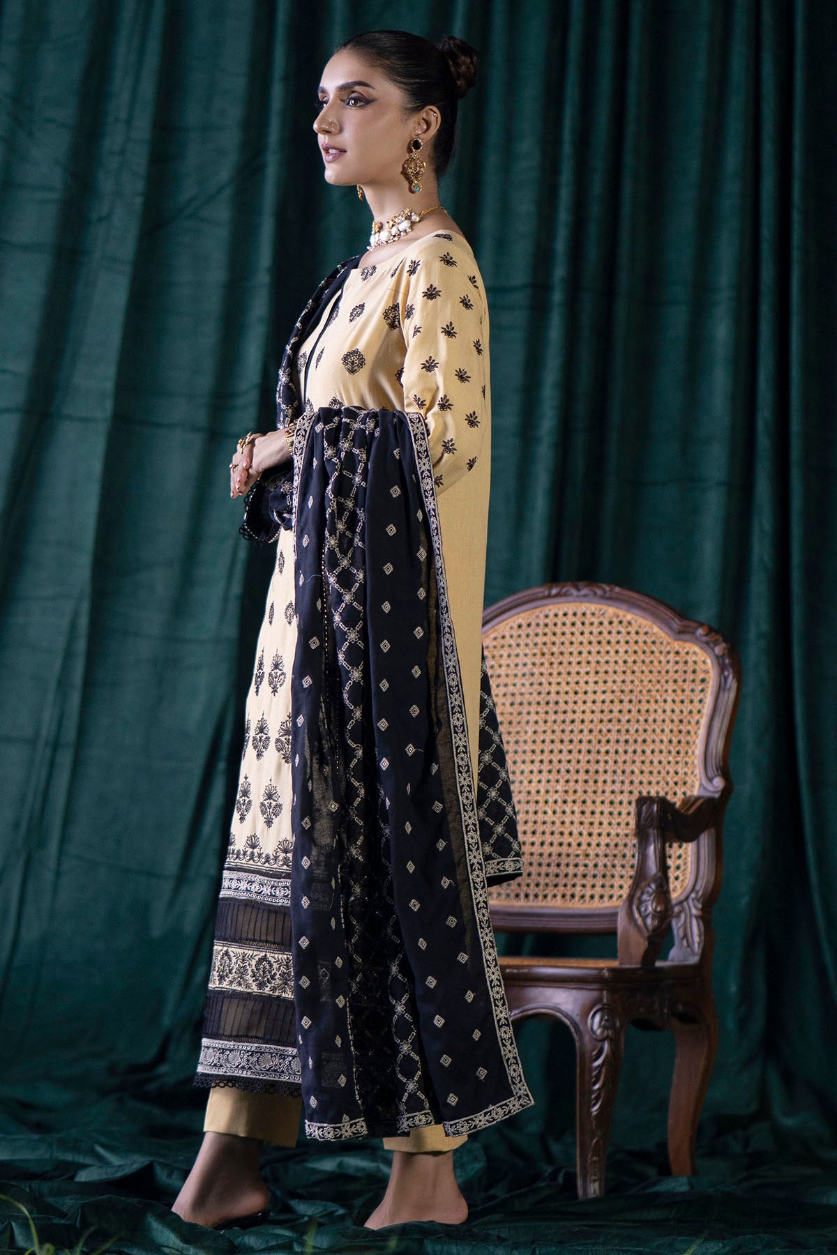 4360-SARINA EMBROIDERED KHADDAR STITCHED