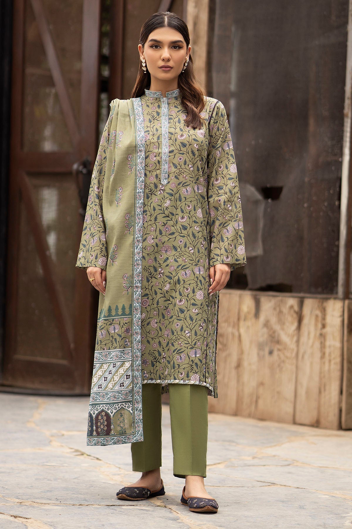 4368-EMRE DIGITAL PRINTED KHADDAR UNSTITCHED
