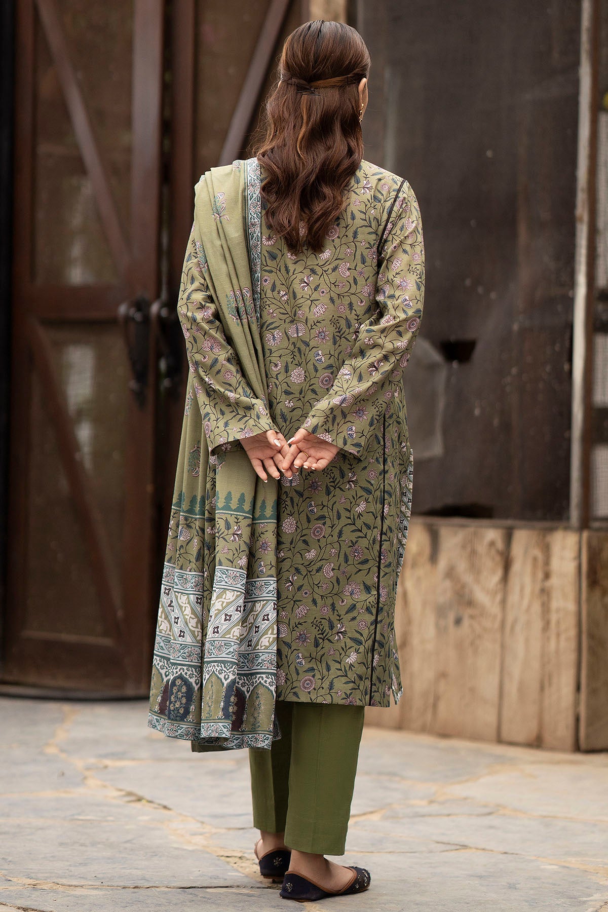 4368-EMRE DIGITAL PRINTED KHADDAR UNSTITCHED