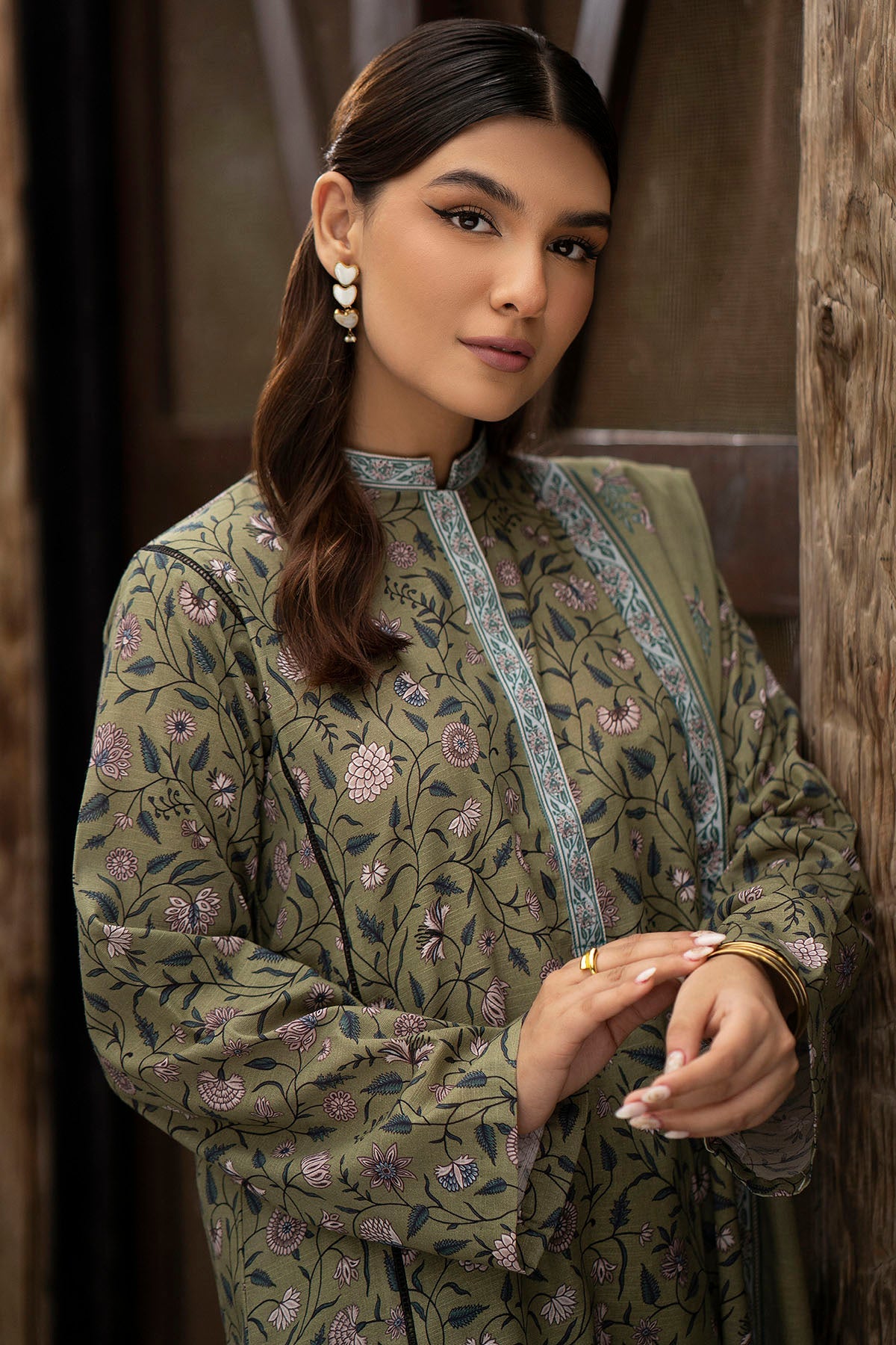 4368-EMRE DIGITAL PRINTED KHADDAR UNSTITCHED