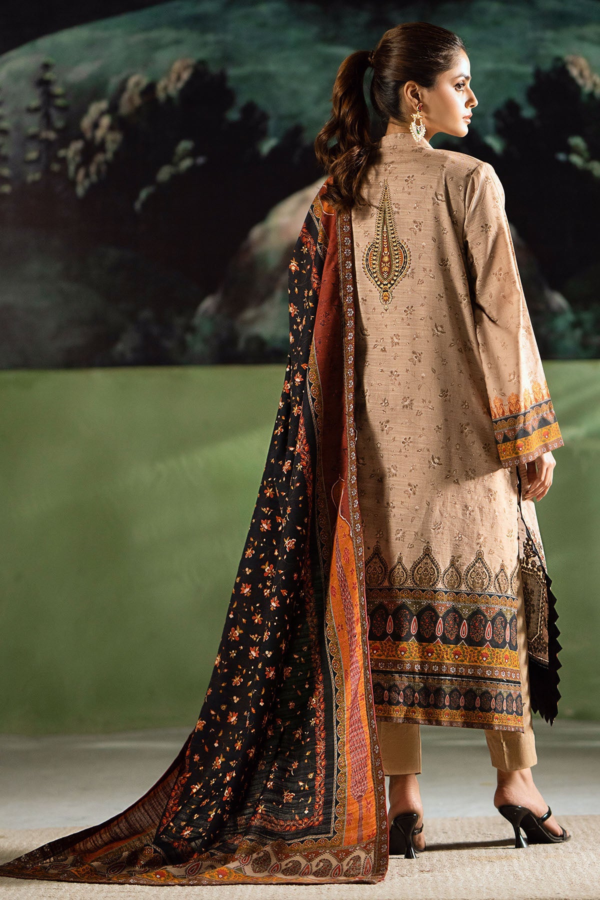 4382-NOORI DIGITAL PRINTED KHADDAR UNSTITCHED