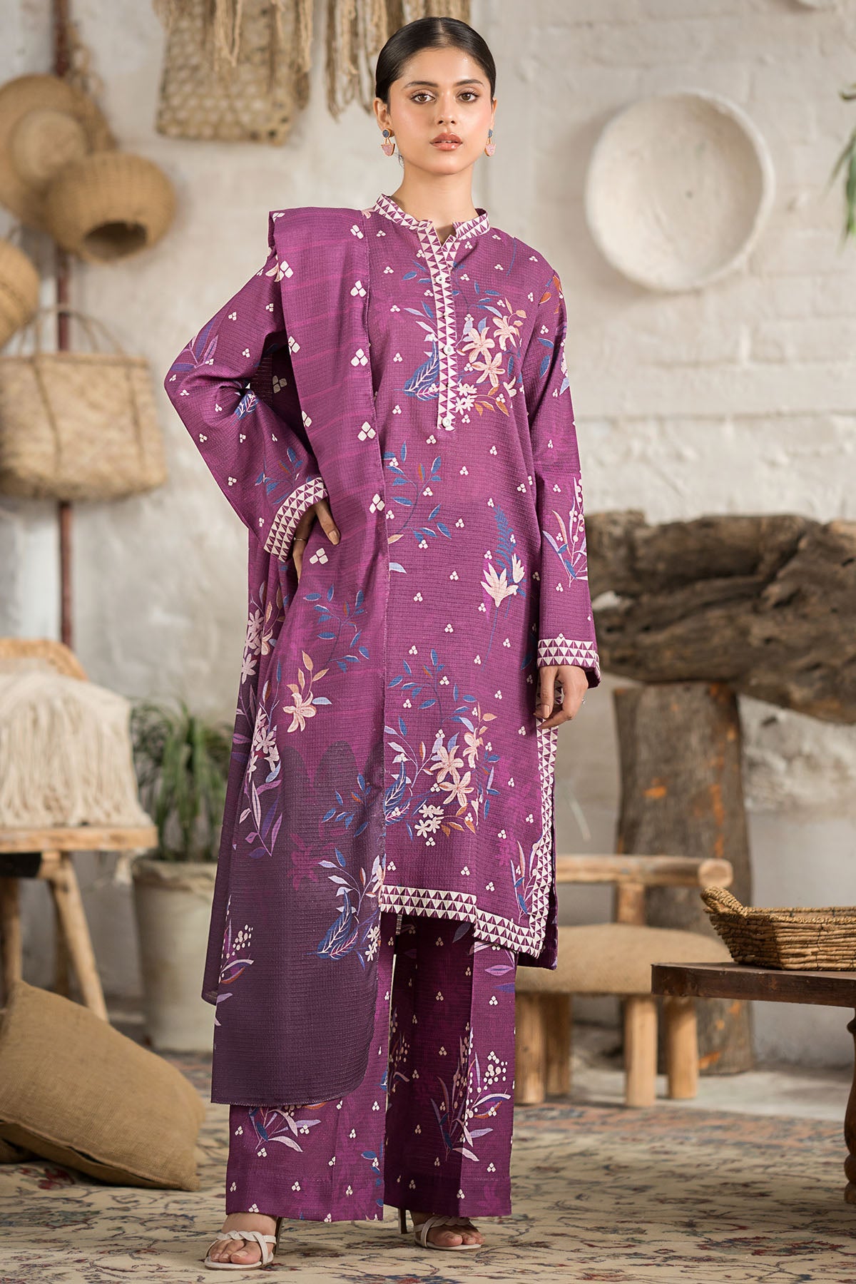 4412-GULL DIGITAL PRINTED KHADDAR UNSTITCHED