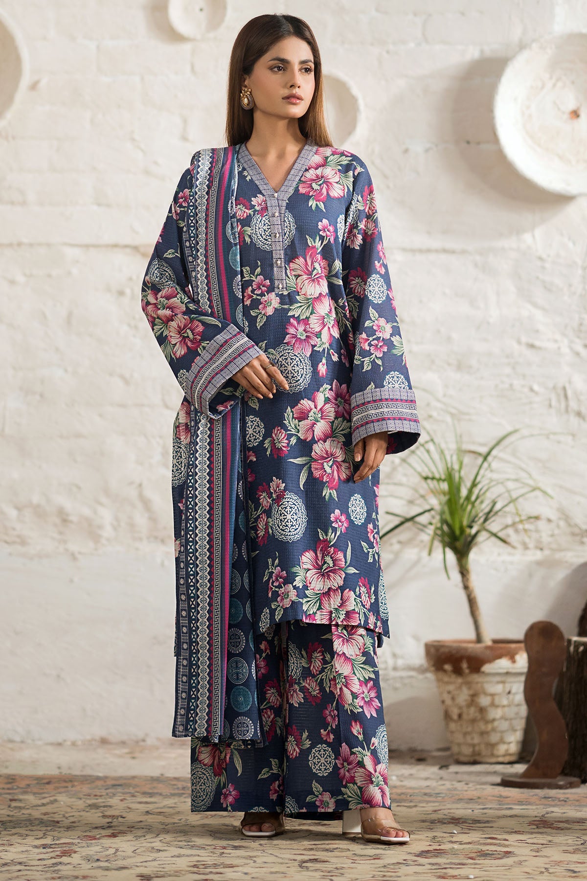 4415-AAFREEN DIGITAL PRINTED KHADDAR UNSTITCHED