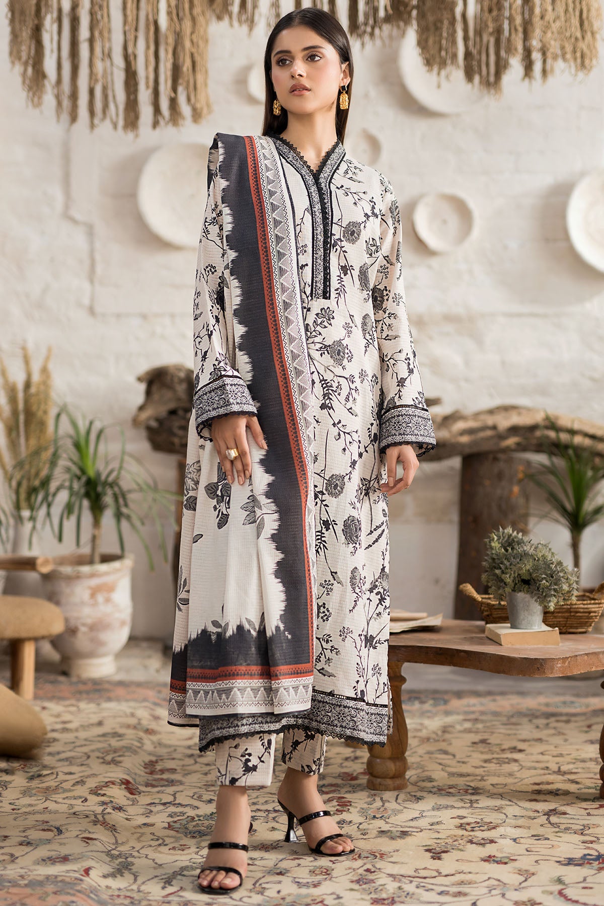 4417-MAHTAB DIGITAL PRINTED KHADDAR UNSTITCHED