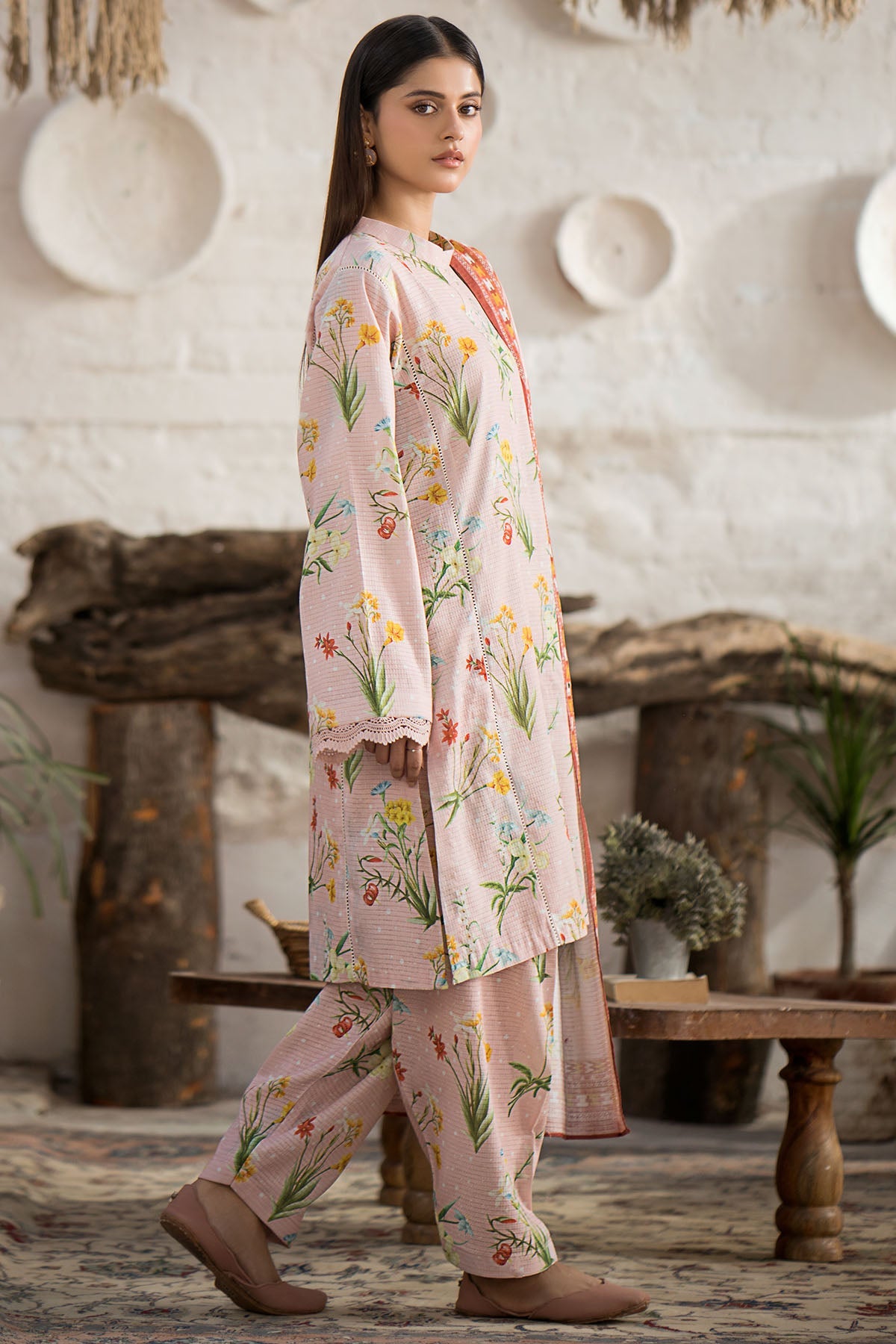 4420-SHAH-ZOR DIGITAL PRINTED KHADDAR UNSTITCHED