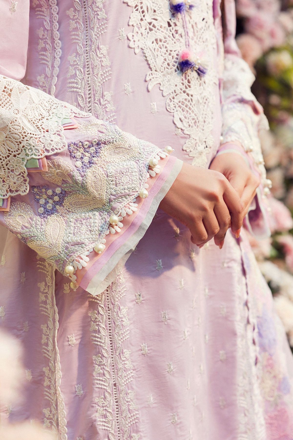 4421-RANIA EMBROIDERED LAWN UNSTITCHED