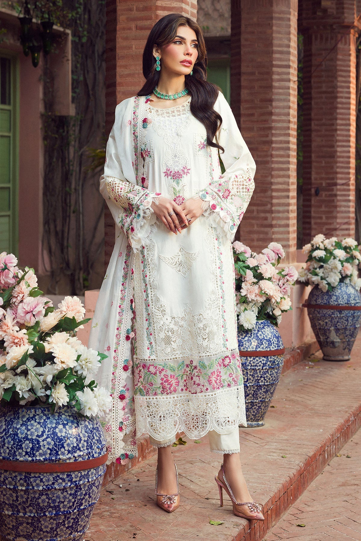 4422-ZAHRA EMBROIDERED LAWN STITCHED