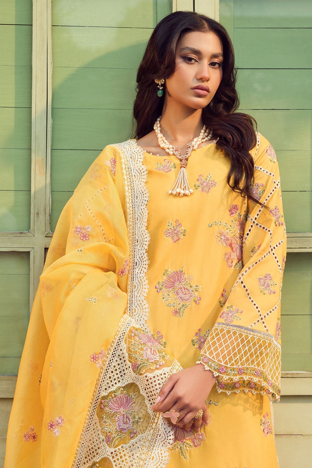 4423-ZEMAL EMBROIDERED LAWN STITCHED
