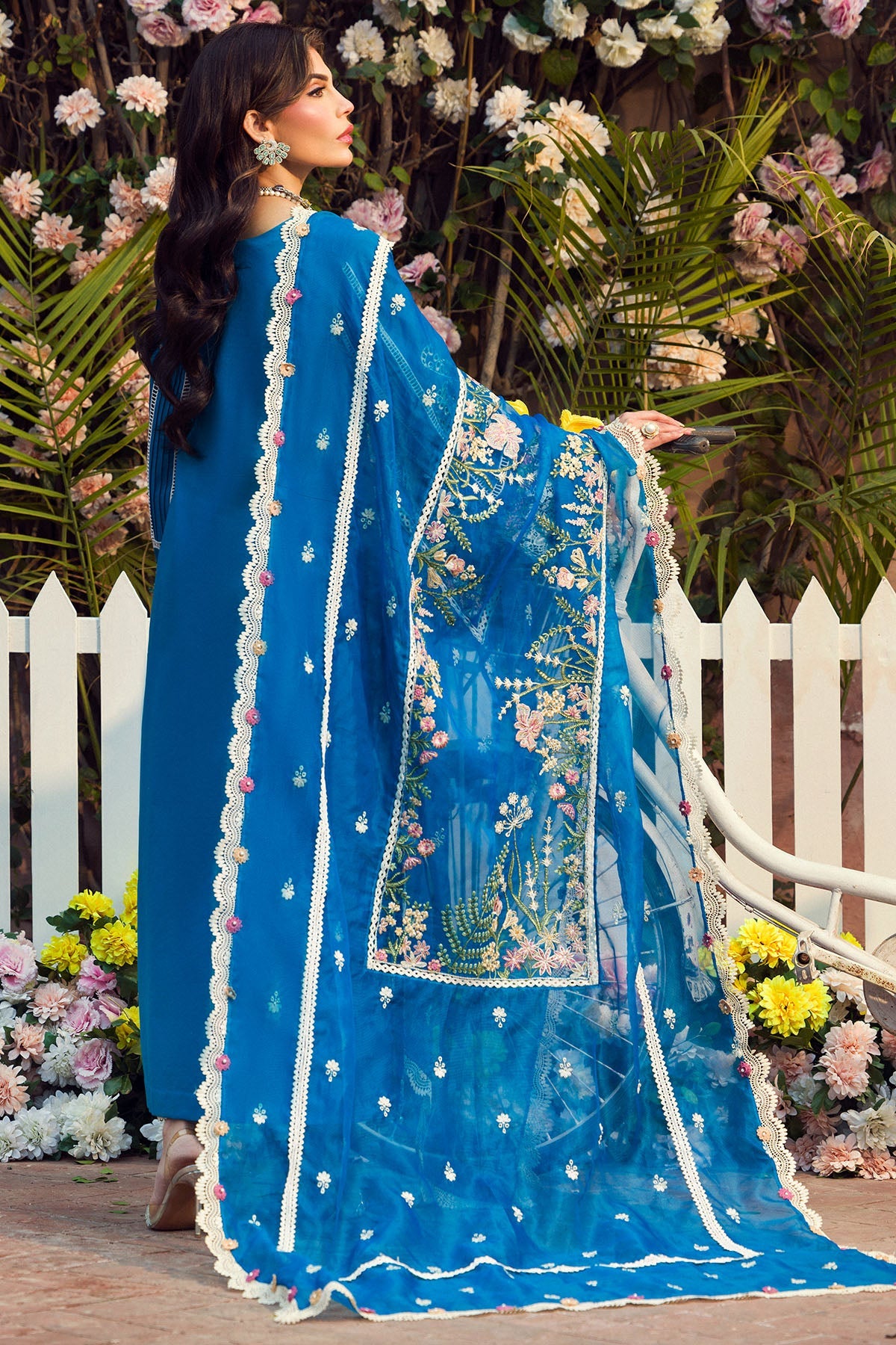4424-GUL-E-RANA EMBROIDERED LAWN STITCHED