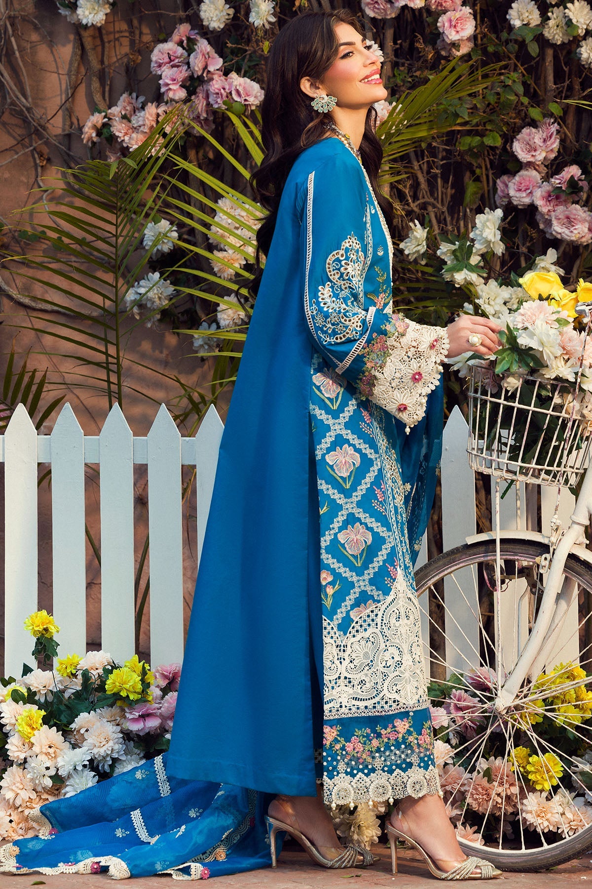 4424-GUL-E-RANA EMBROIDERED LAWN STITCHED