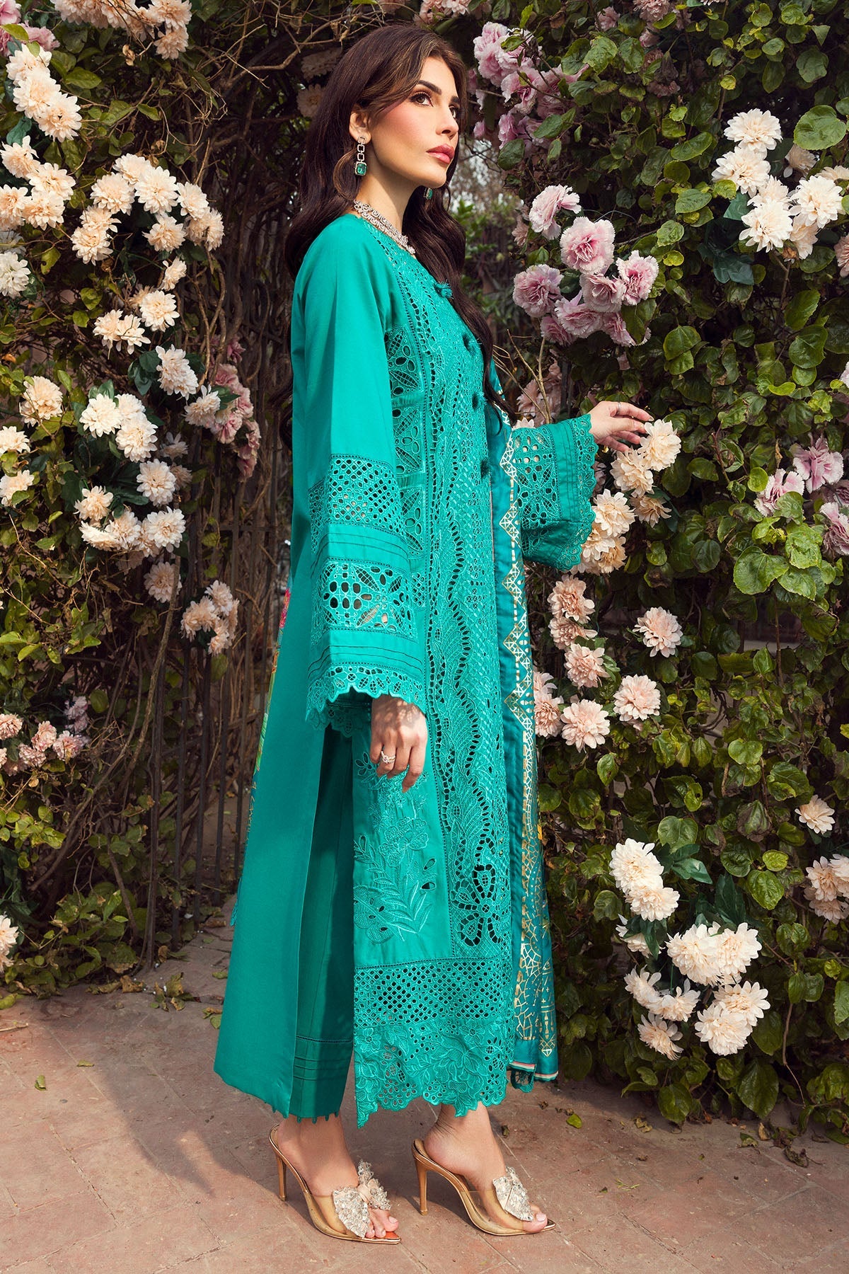 4430-SANOBAR EMBROIDERED LAWN UNSTITCHED