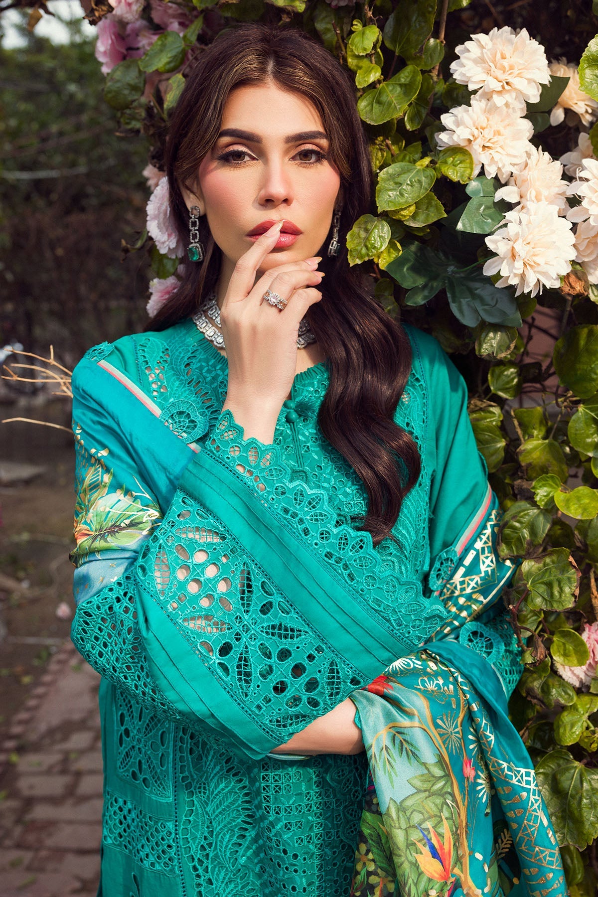 4430-SANOBAR EMBROIDERED LAWN STITCHED
