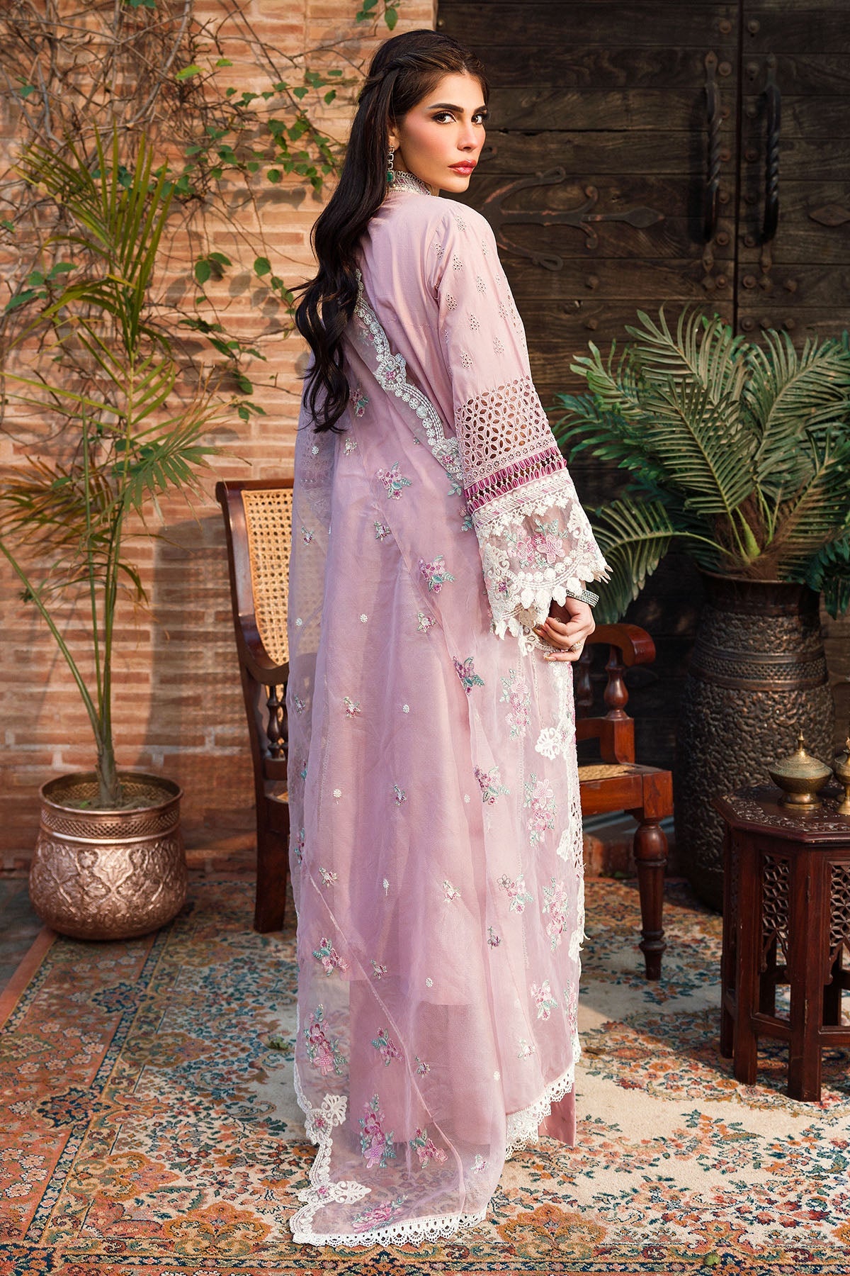 4433-PAKEEZA EMBROIDERED LAWN STITCHED