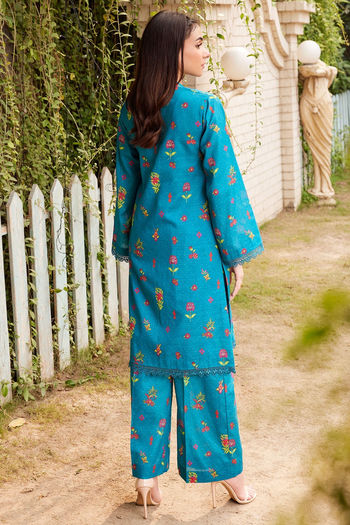 4446-NAWAAZISH DIGITAL PRINTED KHADDAR UNSTITCHED