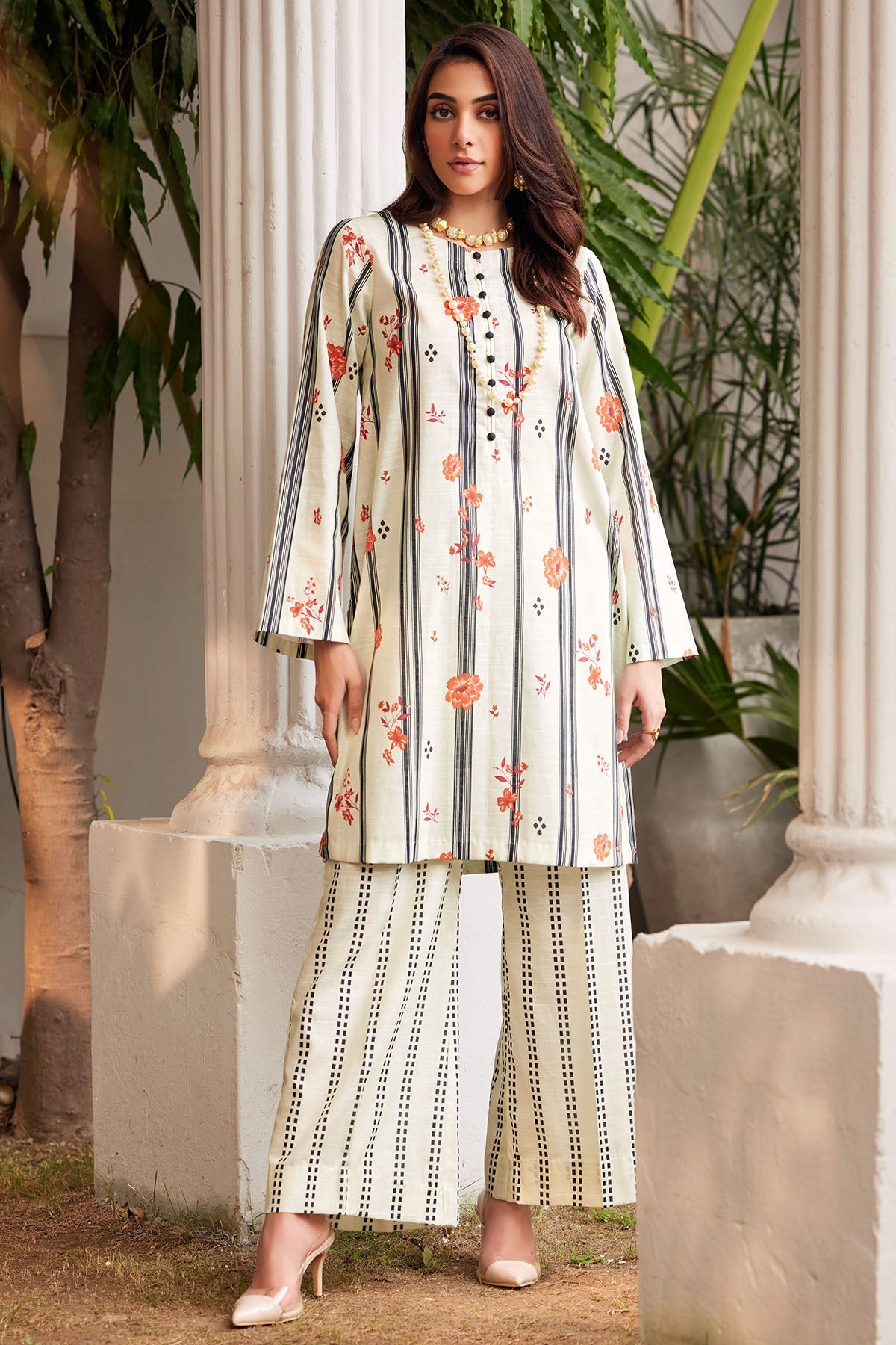 4450-ZURI DIGITAL PRINTED KHADDAR UNSTITCHED