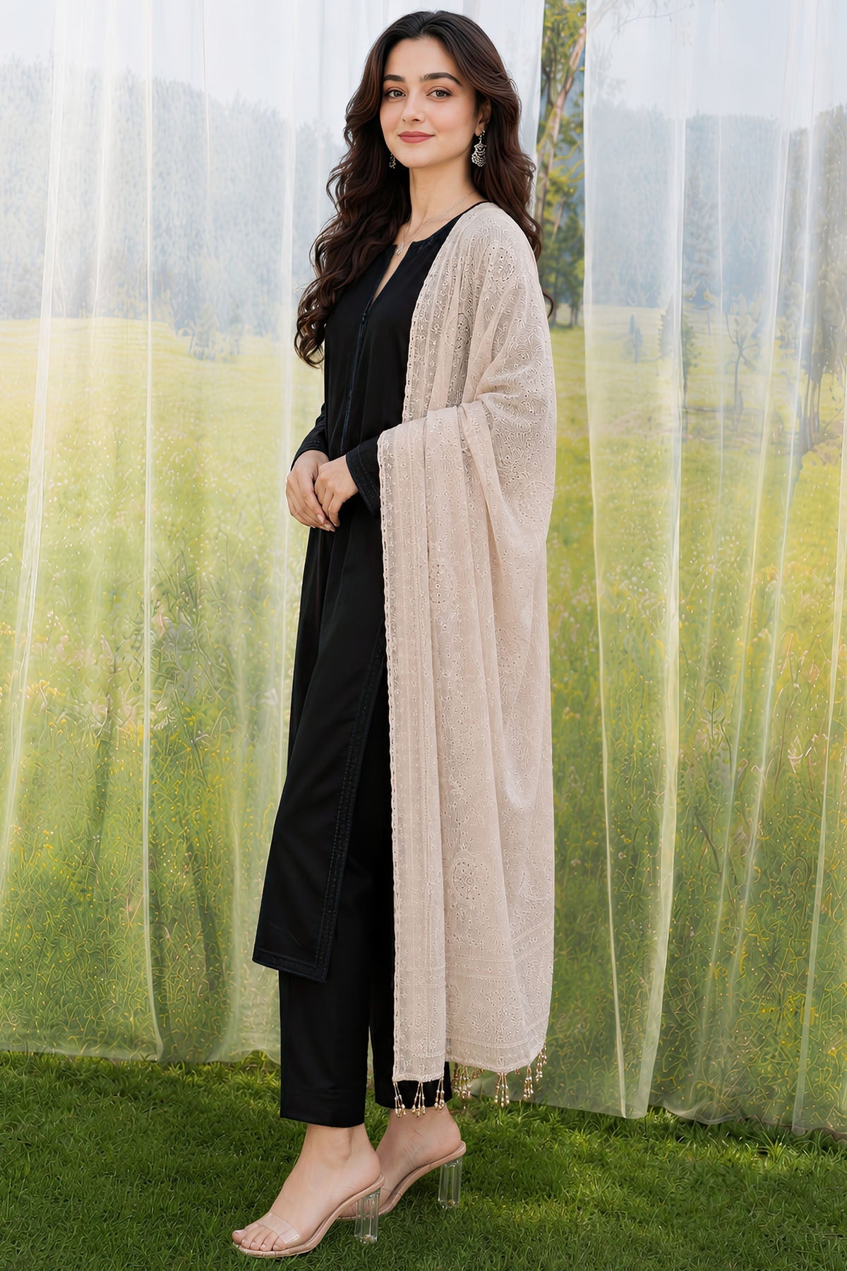4503-VINCE EMBROIDERED COTTON SHAWL