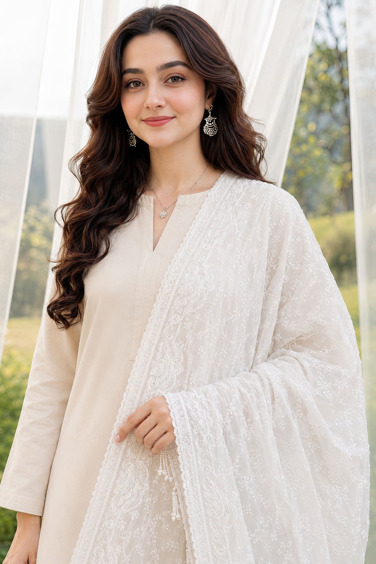 4504-NYSA EMBROIDERED COTTON SHAWL