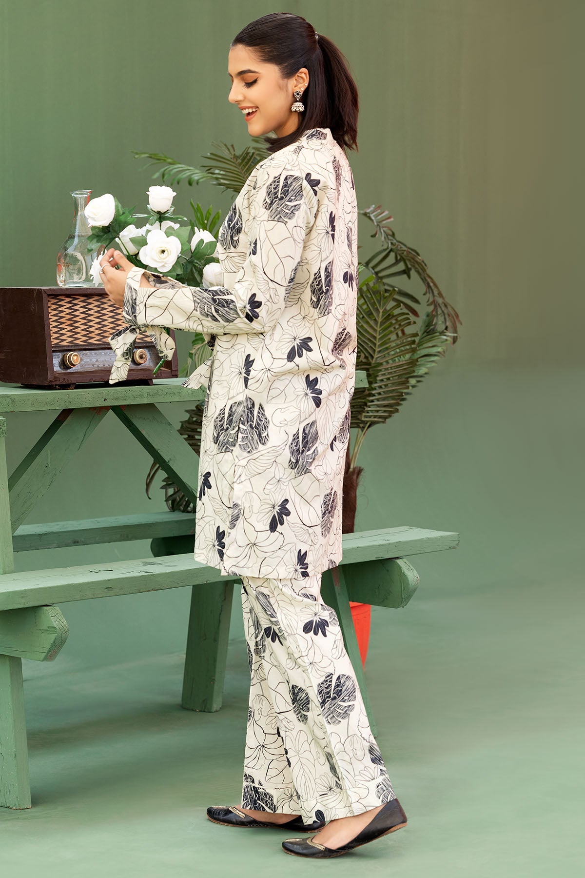 4577-STELLA DIGITAL PRINTED LAWN STITCHED