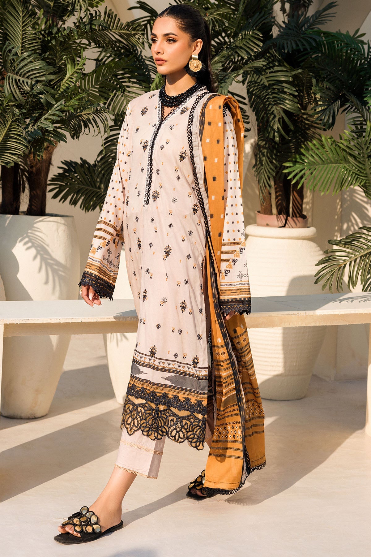 4632-PURVAI DIGITAL PRINTED LAWN STITCHED