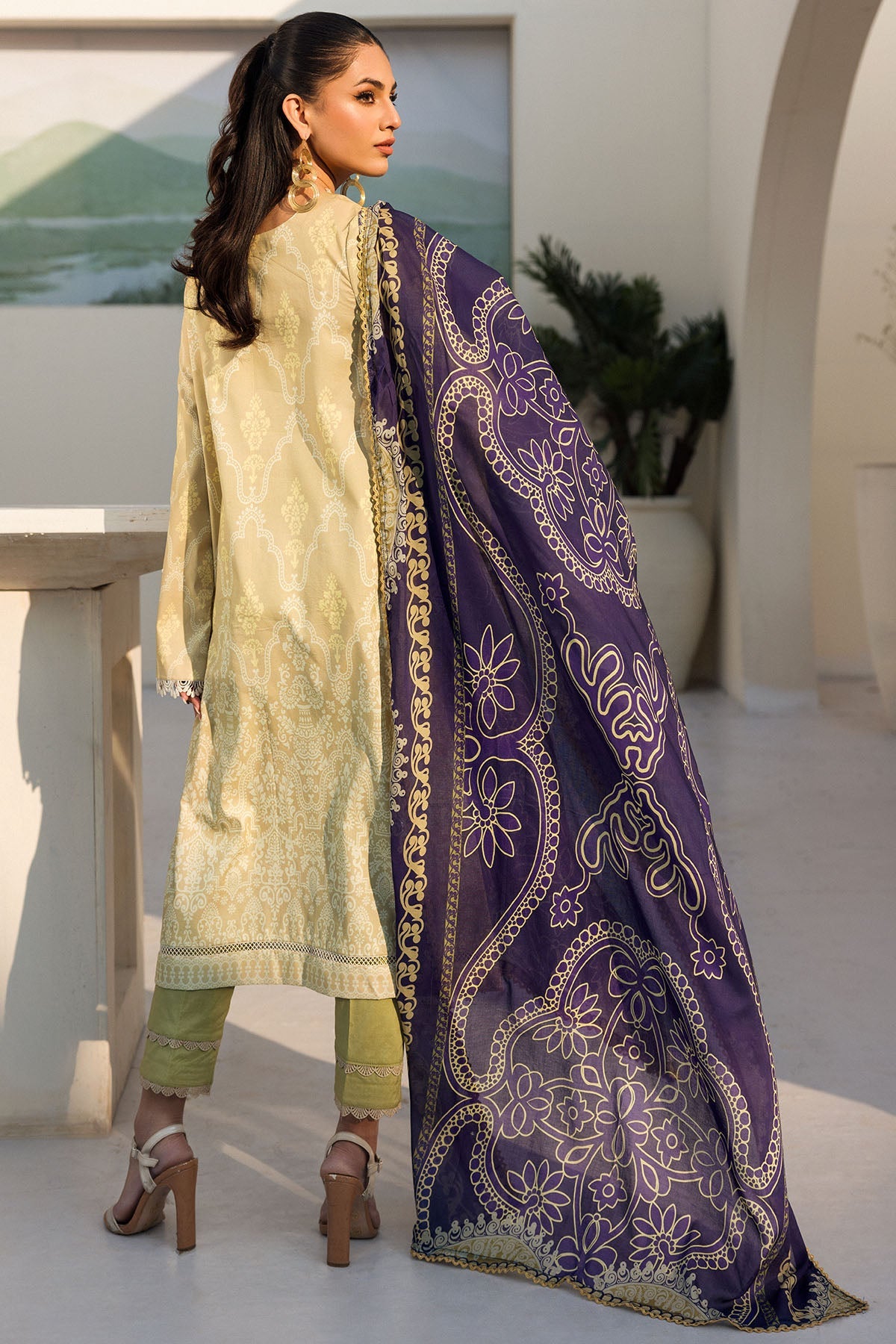 4635-PASBAAN DIGITAL PRINTED LAWN STITCHED