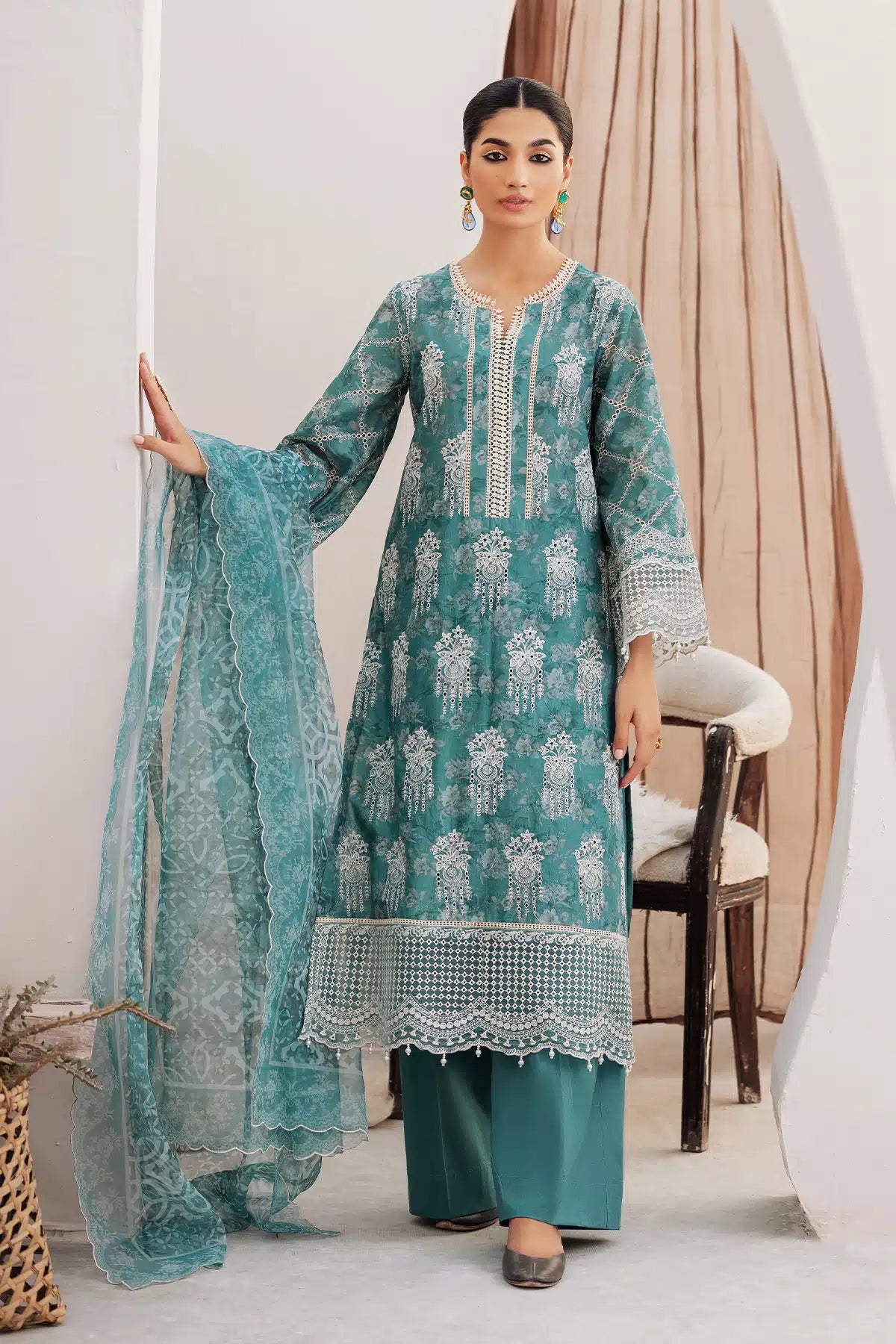 4728-MINHA EMBROIDERED LAWN UNSTITCHED