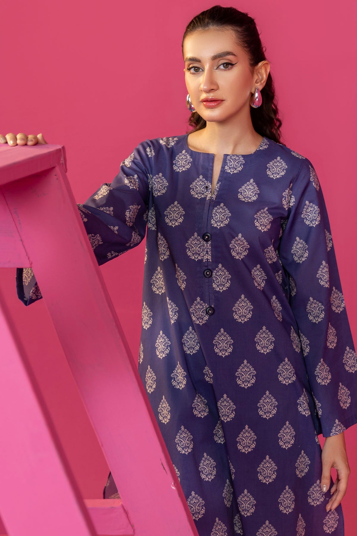 4742-SIYA DIGITAL PRINTED LAWN STITCHED
