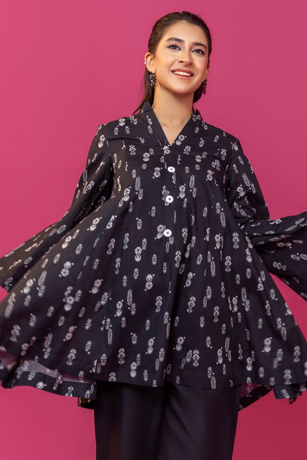 4743-NINEL DIGITAL PRINTED LAWN STITCHED